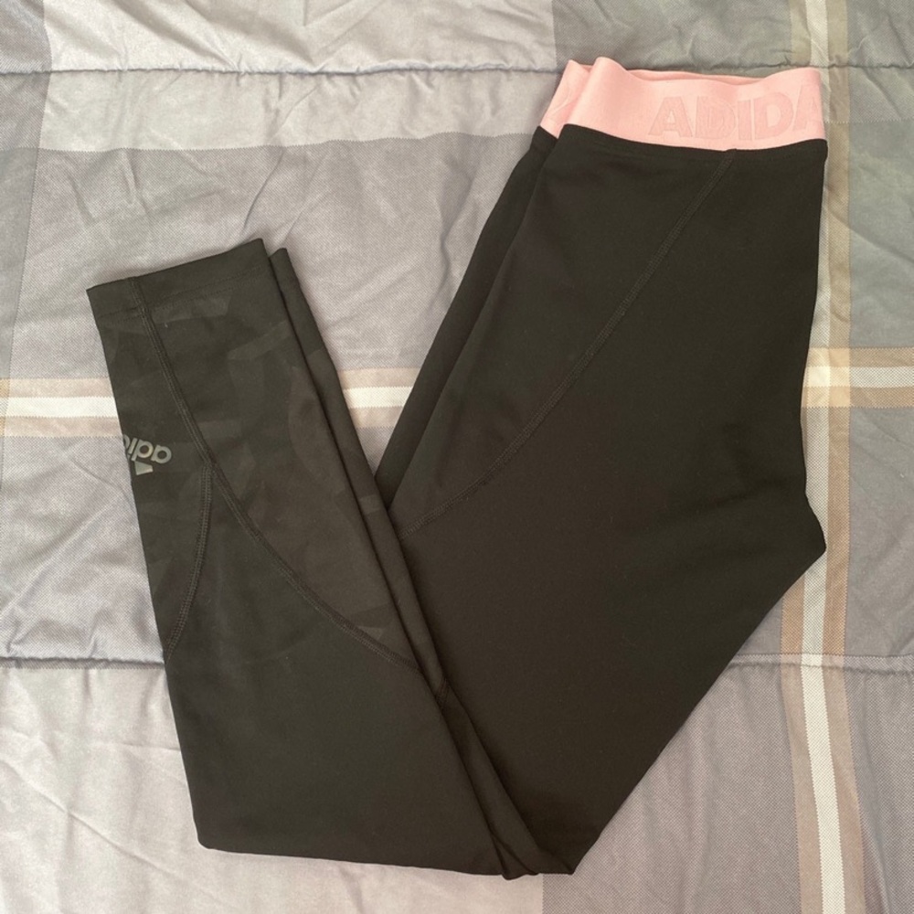 SOLD!!!!!!! Adidas Alphaskin 7/8 Leggings